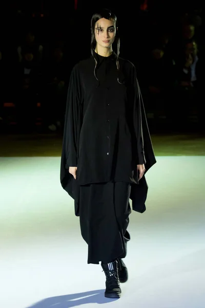 Look 2